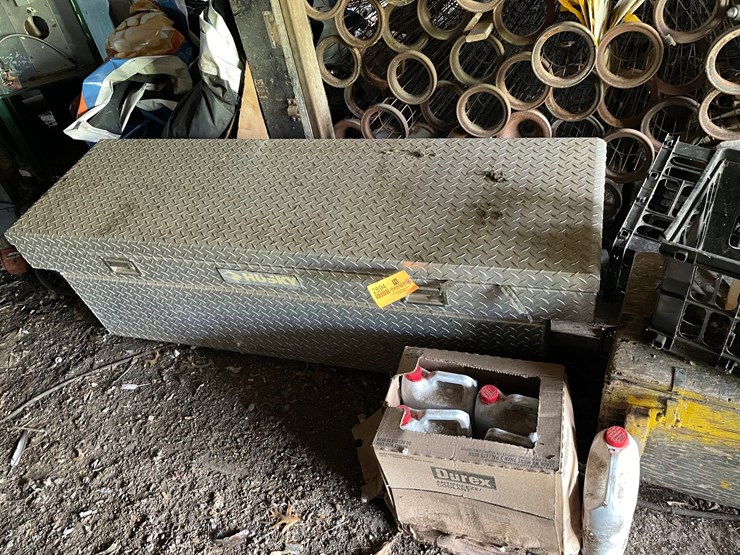 #2894-•-aluminum-diamond-plate-truck-box-(or)-image-1