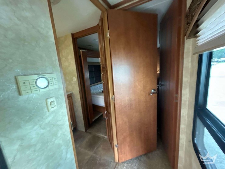 2013-forest-rive-brookstone-310ls-5th-wheel-t/a-travel-trailer-image-25