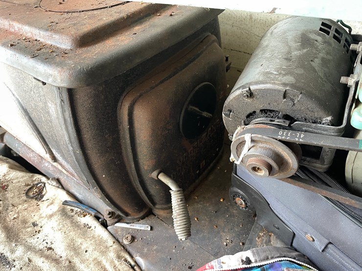 #2836-•-vogelzang-wood-stove-(or)-image-6