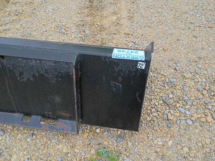 #24748-•-72"-smooth-bucket-skid-steer-attachment-image-10