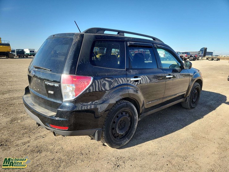 2010-subaru-forester-image-4
