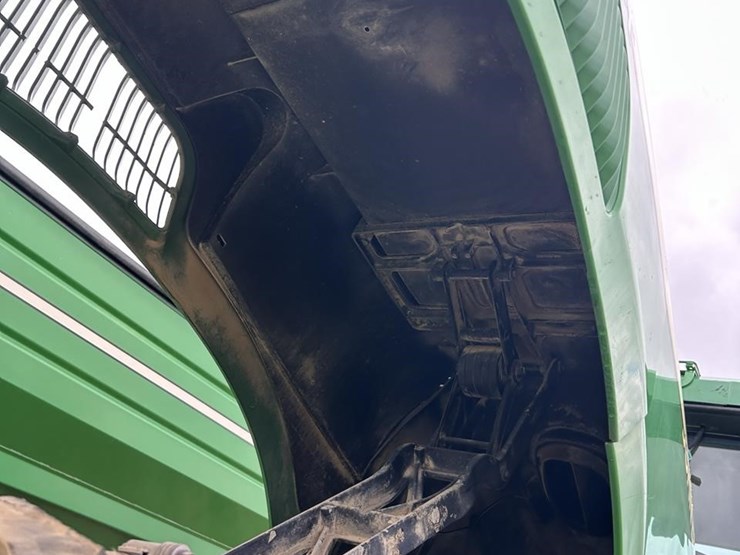 2004-john-deere-8220t-image-28