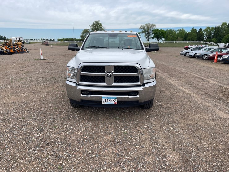 2013-dodge-2500-image-8