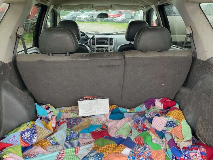 2004-ford-escape-image-13