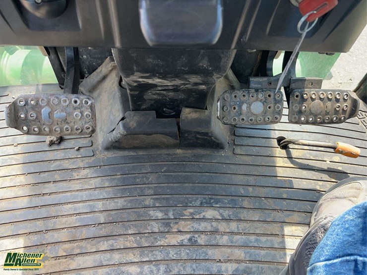 john-deere-5520-image-22