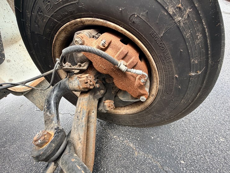 2004-ford-f650-image-21