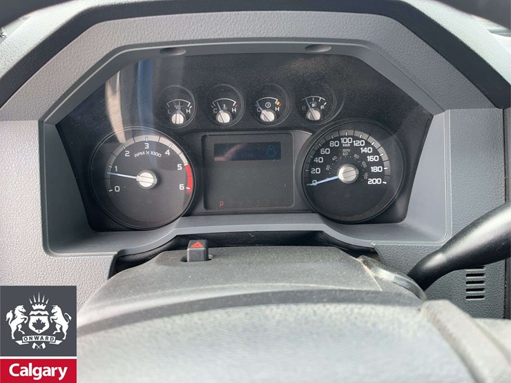 2011-ford-f550-image-18
