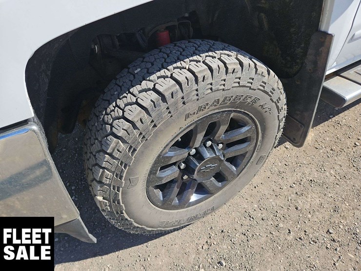 2019-chevrolet-silverado-3500hd-image-13