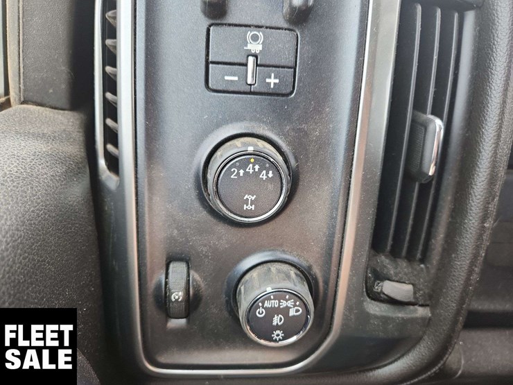2018-chevrolet-silverado-3500hd-image-19