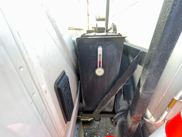 2013-international-durastar-4400-image-28