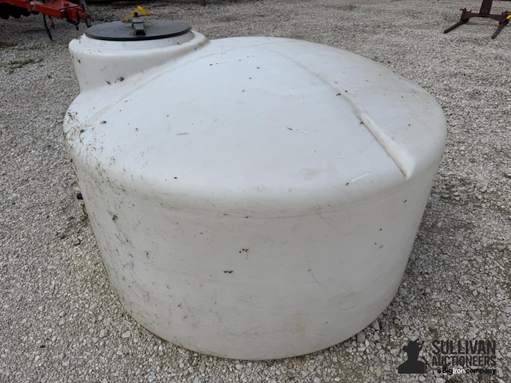 550-gal-poly-tank-image-4