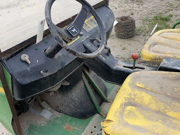 john-deere-gator-image-7