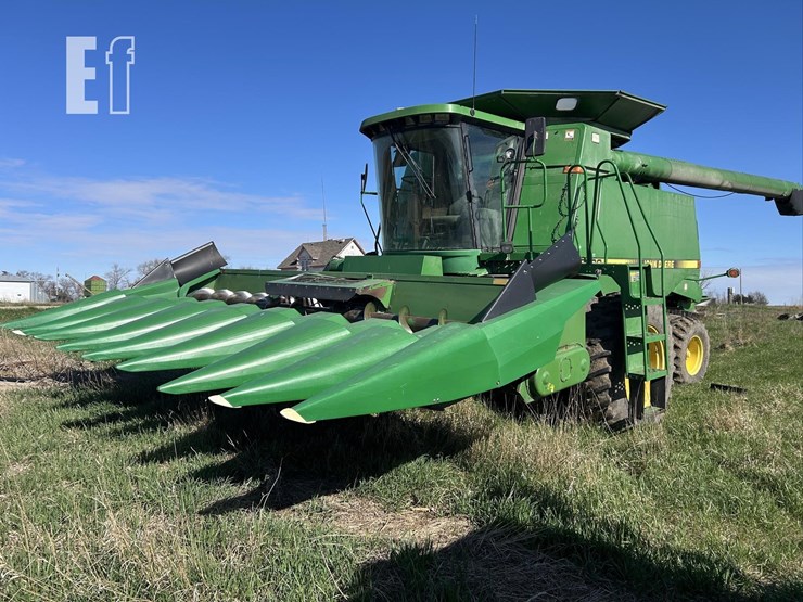1982-john-deere-843-image-1