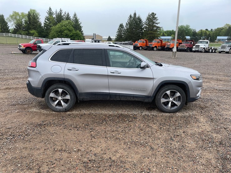 2019-jeep-cherokee-limited-image-6