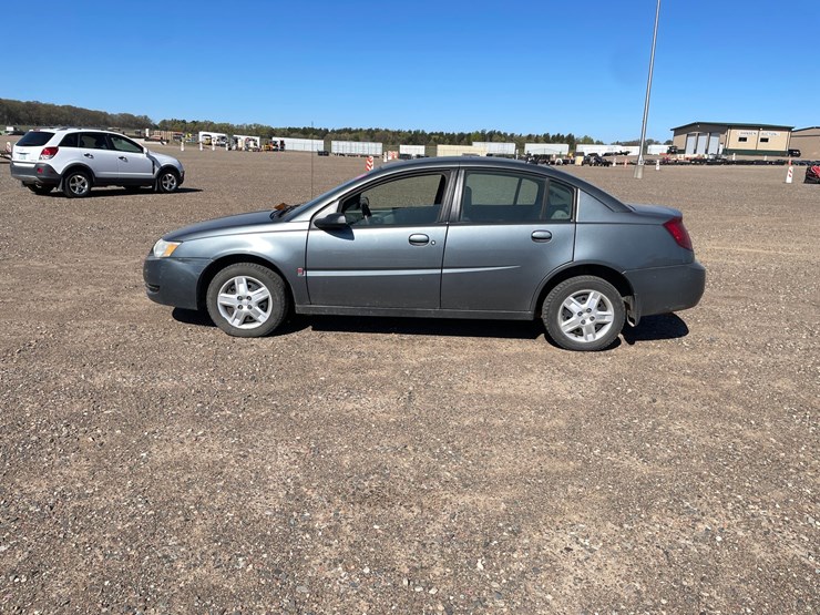 #1405-•-2006-saturn-ion-(has-mn-title)-image-2
