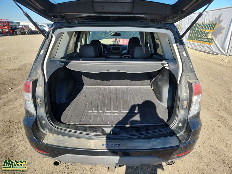 2010-subaru-forester-image-16