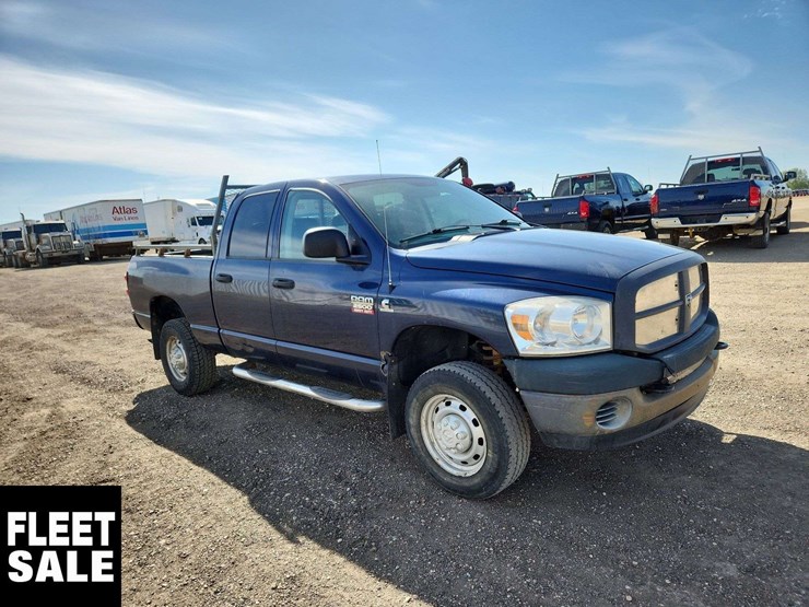 2008-dodge-ram-2500-image-2