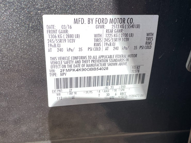 2016-ford-edge-image-14