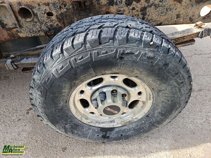 2004-gmc-sierra-2500hd-image-10