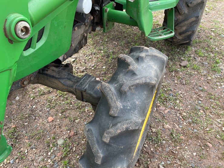2005-john-deere-4120-image-12
