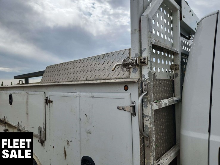 2013-ford-f450-image-43