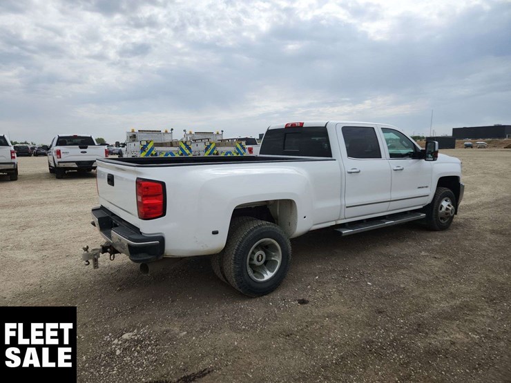 2018-chevrolet-silverado-3500hd-image-4