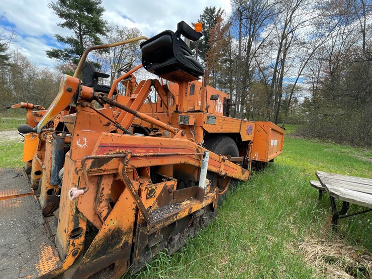 #2869-•-blaw-knox-paver-(or)-image-22