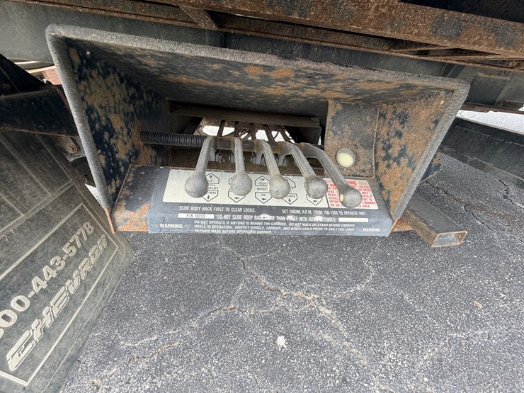2004-ford-f650-image-81