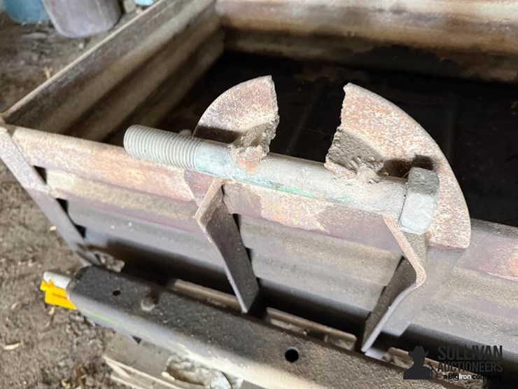 shop-built-3-pt-tote-image-8
