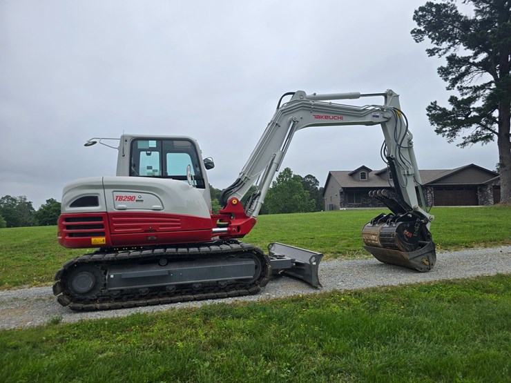 2024-takeuchi-tb290-image-24
