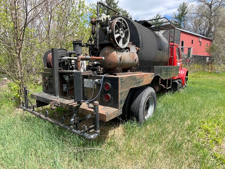 #2881-•-1990-international-sealcoating-truck-(has-wi-title)-(or)-image-5