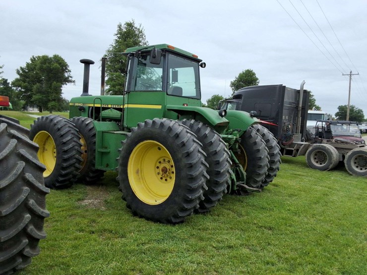 john-deere-8640-image-10