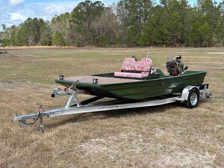 2024-14ft-pairboat-flat-bottom-mud-boat-image-1