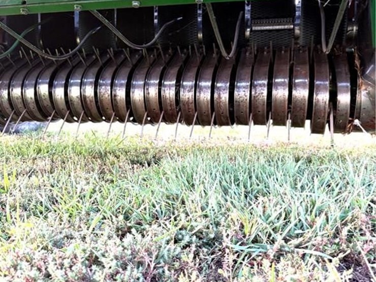 2001-john-deere-567-image-10