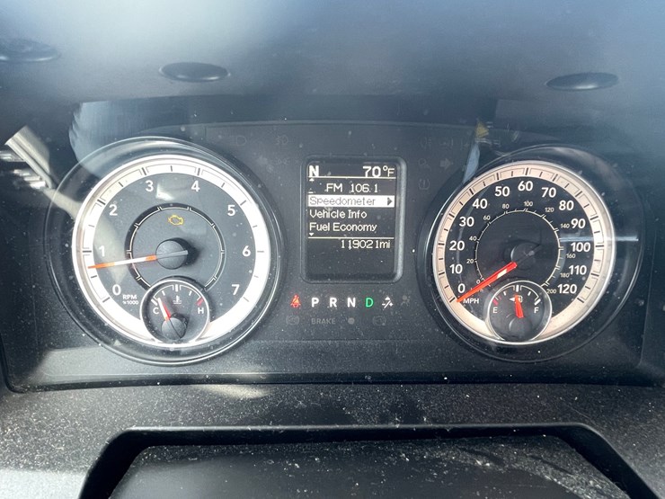2016-dodge-ram-1500-image-24