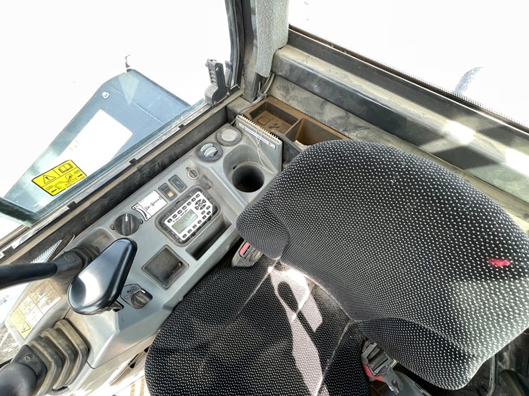 2019-bobcat-e85-image-24