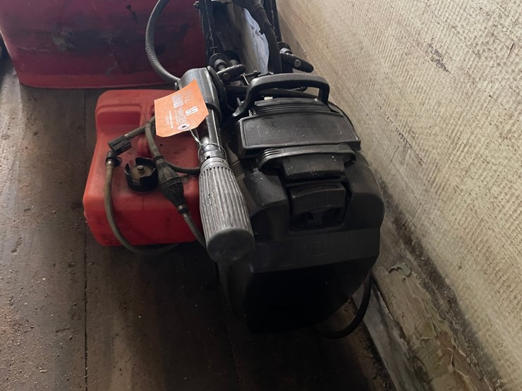 #2842-•-mercury-outboard-motor-(or)-image-3