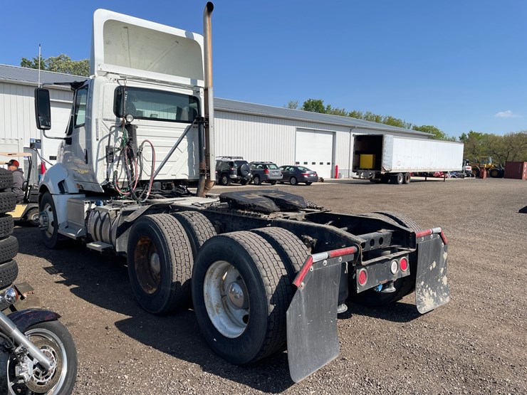 2014-international-prostar-image-7