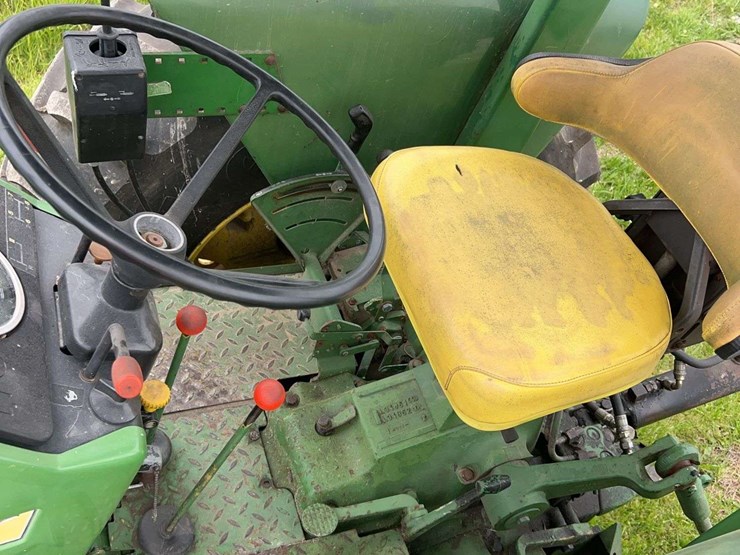 john-deere-2940-image-20