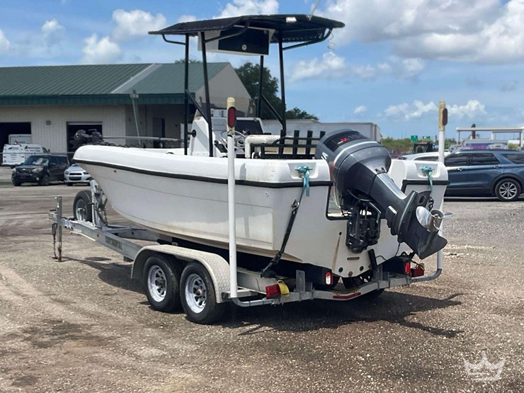 1995-cobia-194sf-with-2015-continental-t/a-boat-trailer-image-4