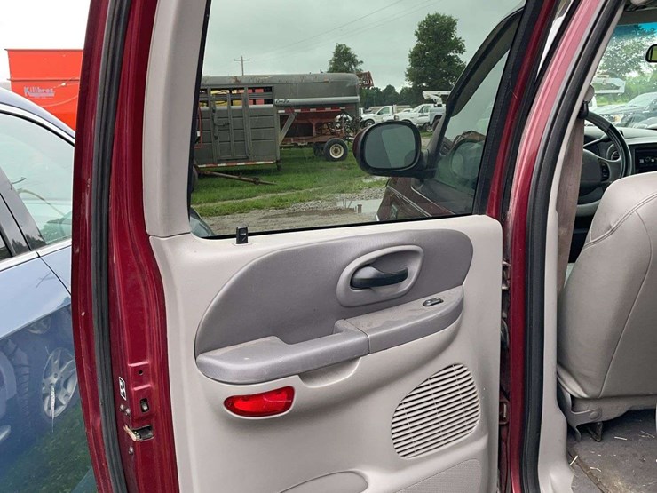 2003-ford-f150-image-12