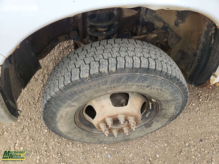 2011-dodge-3500-image-21