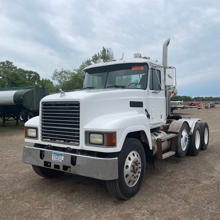1999 MACK CH600