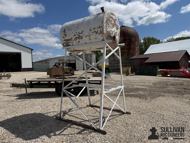 200-gal-gravity-feed-fuel-tank-image-4