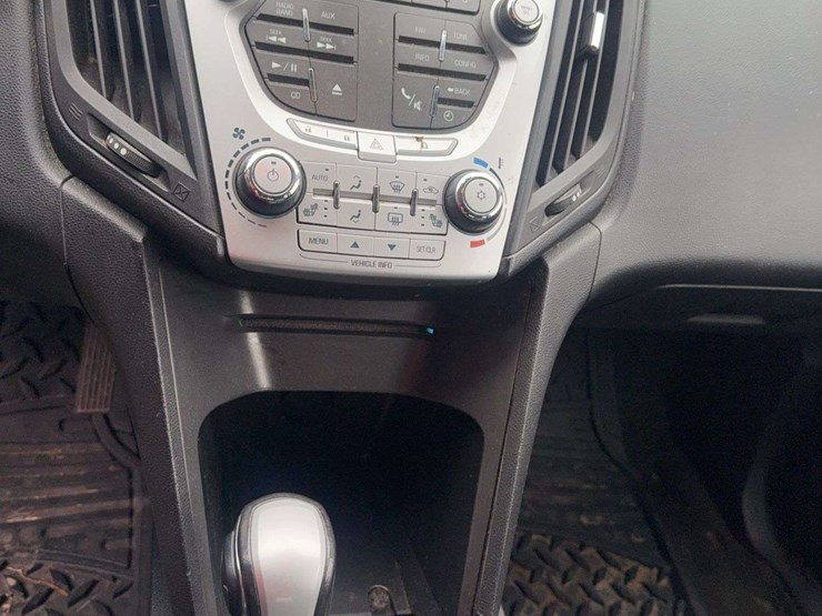 2011-chevrolet-equinox-image-11