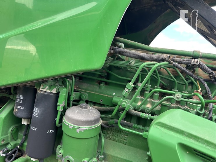 2004-john-deere-8220t-image-37