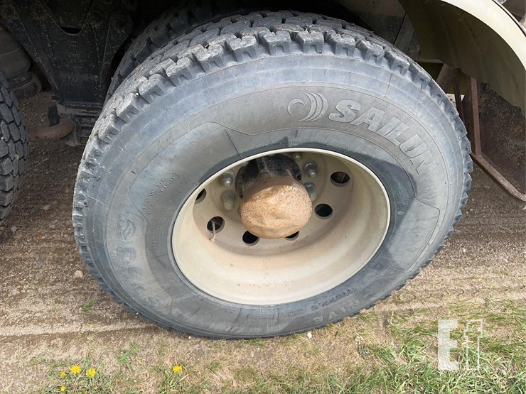 2000-kenworth-t800-image-28