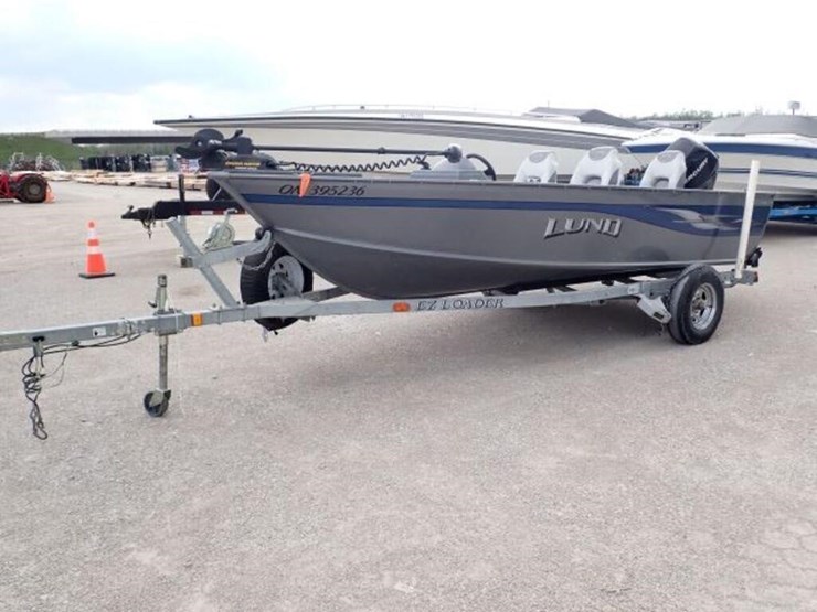 2006-lund-1625-classic-ss-16-ft-aluminum-boat-ca-y-image-1