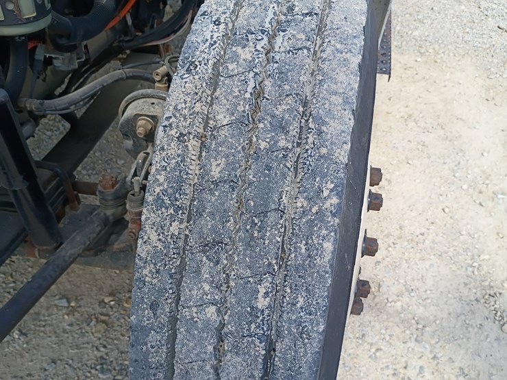 2005-ford-f750-image-102