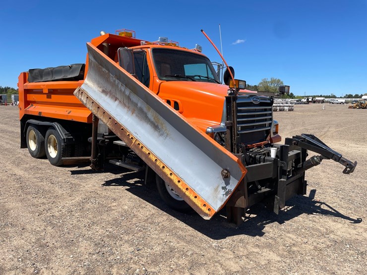 #1315-•-2008-sterling-dump-truck-(has-mn-title)-image-7